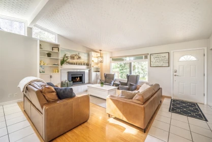 Living Room Photo of 41532 Rae Road, Squamish, BC