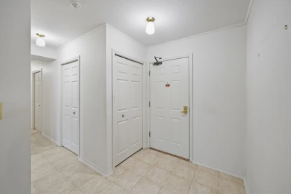 405 1350 Vidal Street, White Rock, BC, White Rock — Apartment/Condo for sale