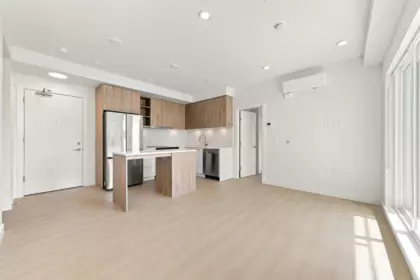427 82 First Street, New Westminster, BC, New Westminster — Apartment/Condo for sale
