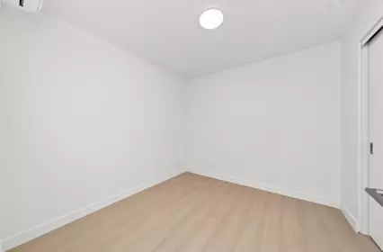 Primary Bedroom Photo of 427 82 First Street, New Westminster, BC
