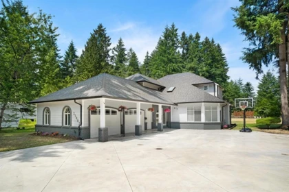 21083 42 Avenue, Langley, BC, Langley — Single Family Residence for sale