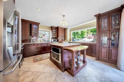 Kitchen Photo of 2273 Mathers Avenue, West Vancouver, BC