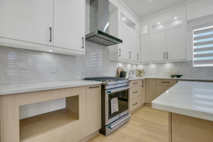 Pantry Photo of 15919 Russell Avenue, White Rock, BC