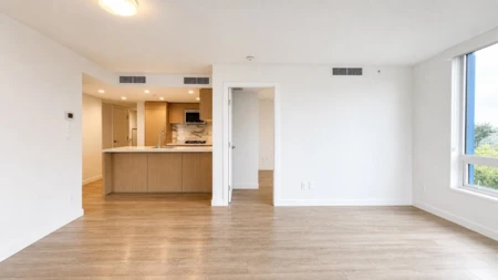 704 8238 Lord Street, Vancouver, BC, Vancouver — Apartment/Condo for sale
