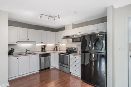 Breakfast Nook Photo of 406 33718 King Road, Abbotsford, BC