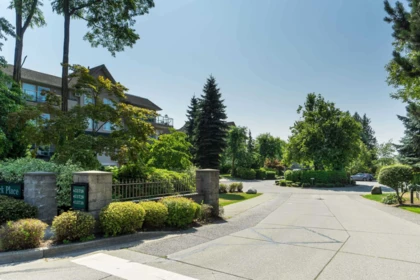 406 33718 King Road, Abbotsford, BC, Abbotsford — Apartment/Condo for sale