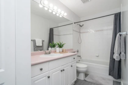Loft / Bonus Room Photo of 406 33718 King Road, Abbotsford, BC