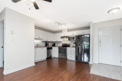 Primary Bedroom Photo of 406 33718 King Road, Abbotsford, BC
