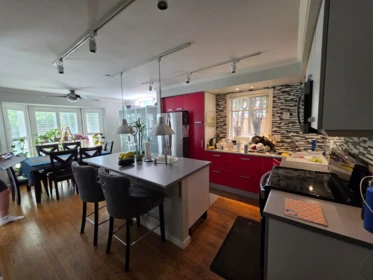 Kitchen Photo of 15580 20 Avenue, Surrey, BC