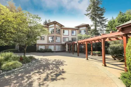 Hot Tub / Spa Photo of 302 15342 20th Avenue, Surrey, BC