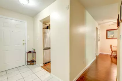 Primary Bathroom Photo of 302 15342 20th Avenue, Surrey, BC
