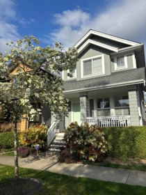6880 190th Street, Surrey, BC, Surrey — Single Family Residence for sale