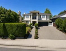 2011 Seventh Avenue, New Westminster, BC