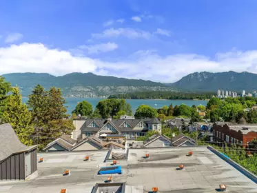 Loft / Bonus Room Photo of 402 2211 W 2nd Avenue, Vancouver, BC