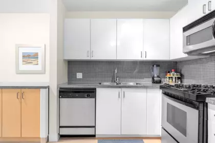 Kitchen Photo of 305 175 W 1st Street, North Vancouver, BC