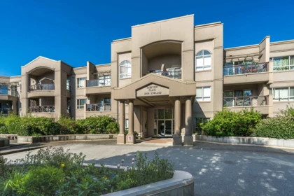 323 2109 Rowland Street, Port Coquitlam, BC, Port Coquitlam — Apartment/Condo for sale