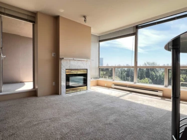 906 9623 Manchester Drive, Burnaby, BC, Burnaby — Apartment/Condo for sale