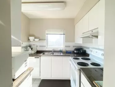 Laundry Room Photo of 906 9623 Manchester Drive, Burnaby, BC