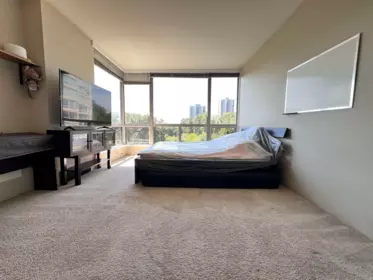Primary Bedroom Photo of 906 9623 Manchester Drive, Burnaby, BC