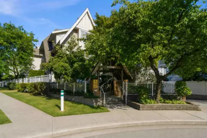 13 6577 Southoaks Crescent, Burnaby, BC, Burnaby — Townhouse for sale