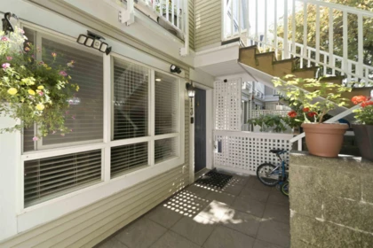 Primary Bedroom Photo of 13 6577 Southoaks Crescent, Burnaby, BC