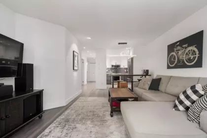 Breakfast Nook Photo of 203 825 W 15th Avenue, Vancouver, BC