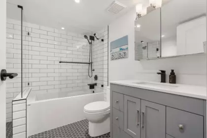 Laundry Room Photo of 203 825 W 15th Avenue, Vancouver, BC