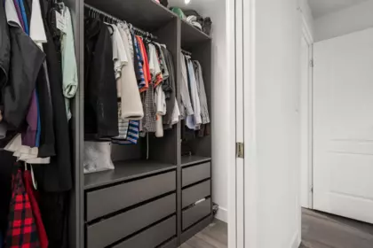 Powder Room Photo of 203 825 W 15th Avenue, Vancouver, BC