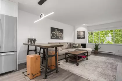 Primary Bedroom Photo of 203 825 W 15th Avenue, Vancouver, BC