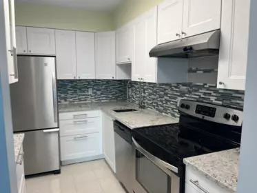1105 5833 Wilson Avenue, Burnaby, BC, Burnaby — Apartment/Condo for sale