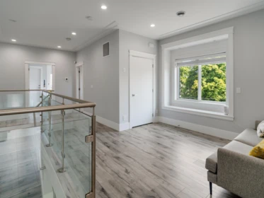 Guest Bathroom Photo of 501 Ewen Avenue, New Westminster, BC