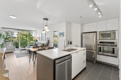 503 175 W 2nd Street, North Vancouver, BC, North Vancouver — Apartment/Condo for sale