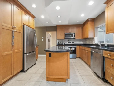 4154 Mcgill Street, Burnaby, BC, Burnaby — Single Family Residence for sale