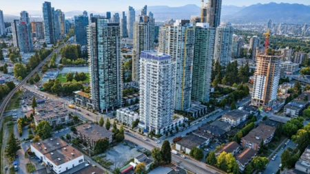 2506 5051 Imperial Street, Burnaby, BC, Burnaby — Apartment/Condo for sale