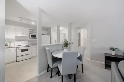 Breakfast Nook Photo of 113 1588 Best Street, White Rock, BC