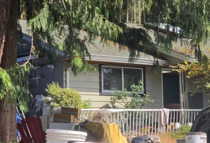 12888 Front Road, Madeira Park, BC, Madeira park — Single Family Residence for sale