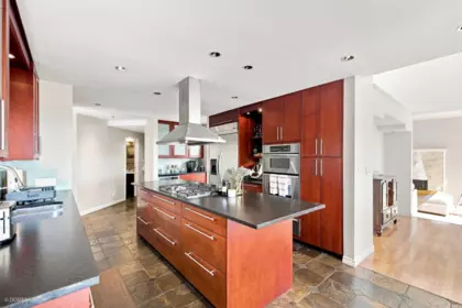 Breakfast Nook Photo of 4750 Meadfeild Road, West Vancouver, BC