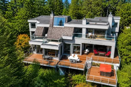4750 Meadfeild Road, West Vancouver, BC, West Vancouver — Single Family Residence for sale