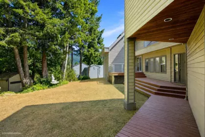 4750 Meadfeild Road, West Vancouver, BC, West Vancouver — Single Family Residence for sale
