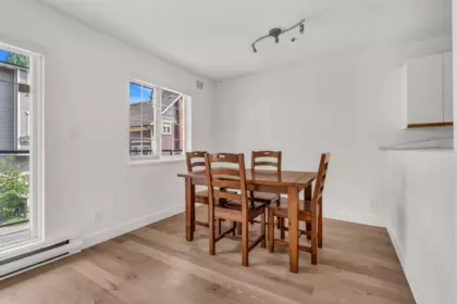 Kitchen Island Photo of 204 833 W 16th Avenue, Vancouver, BC