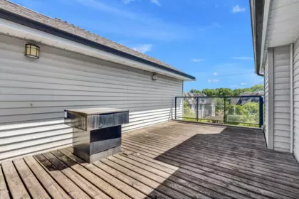 Laundry Room Photo of 204 833 W 16th Avenue, Vancouver, BC