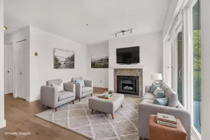 Living Room Photo of 204 833 W 16th Avenue, Vancouver, BC