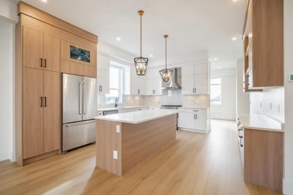 Kitchen Photo of 16685 16 Avenue, Surrey, BC