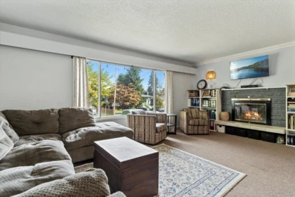 33306 Rainbow Avenue, Abbotsford, BC, Abbotsford — Single Family Residence for sale