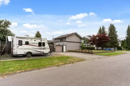Garden / Landscaping Photo of 46551 Teton Avenue, Chilliwack, BC