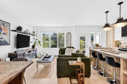 Breakfast Nook Photo of 10 13263 236 Street, Maple Ridge, BC