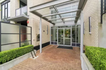 Swimming Pool Photo of 615 5598 Ormidale Street, Vancouver, BC