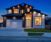 18568 58 Avenue, Surrey, BC