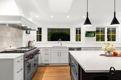 Kitchen Island Photo of 885 Margaree Place, West Vancouver, BC
