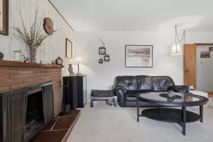 Entry Foyer Photo of 11626 248 Street, Maple Ridge, BC